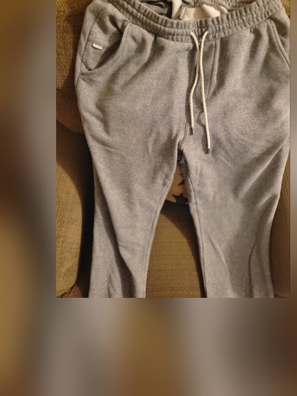 Vuori Gray Drawstring Jogger Sweatpants